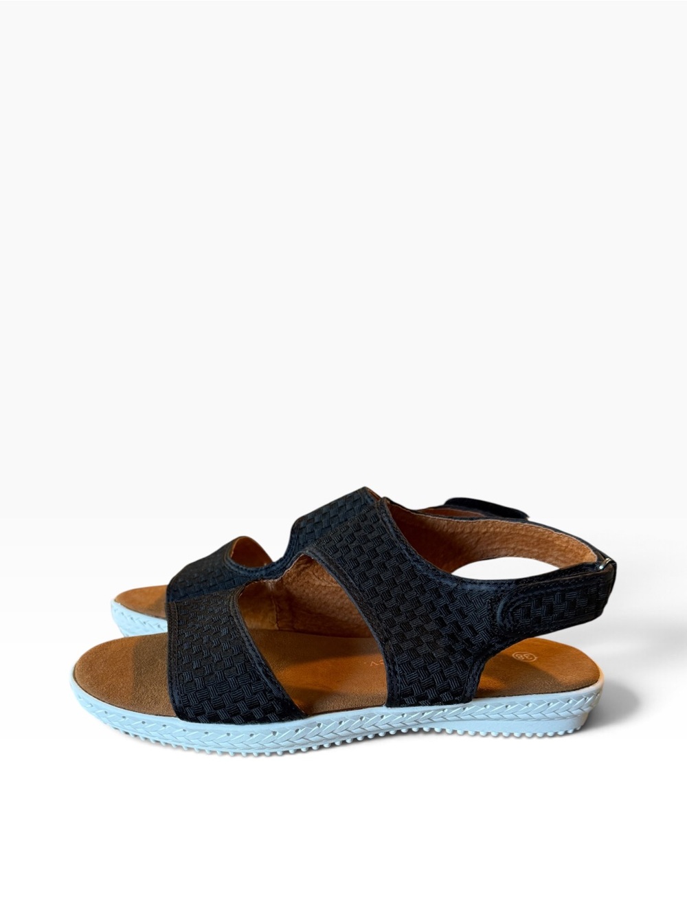Bernie Mev Lima Black Woven Sandals EU 38 New in Box US Size 8 Resort Comfort